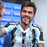 Ex-Atlético, Nathan diz que mãe poderá voltar a usar azul; entenda