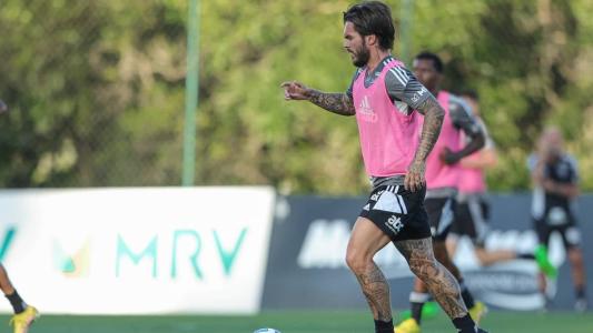 Nathan foi pivô de "polêmica" no fim da temporada, mas voltou a jogar pelo Atlético no estadual
