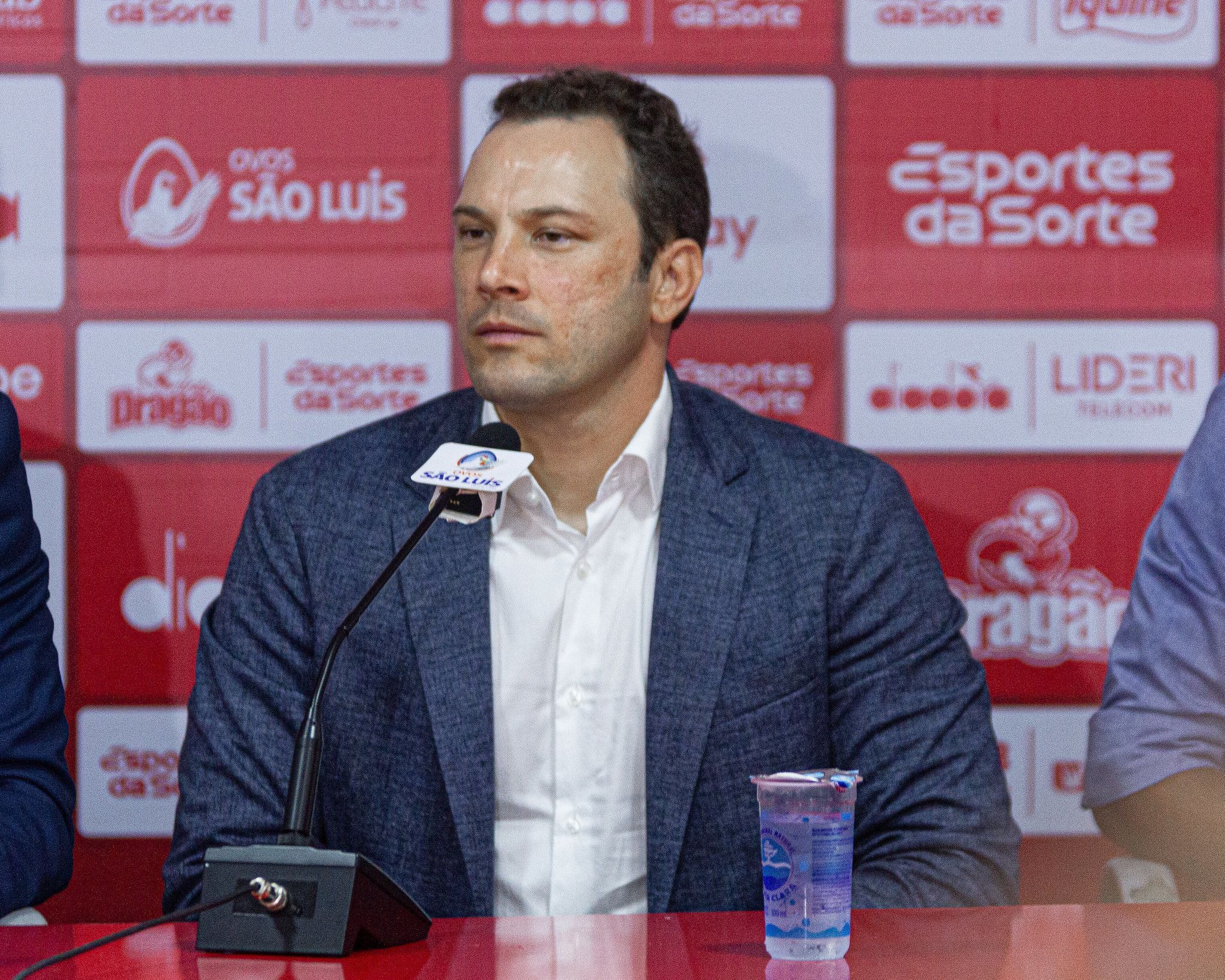 Novo técnico elogia elenco do Náutico e se diz 'à vontade' sob pressão