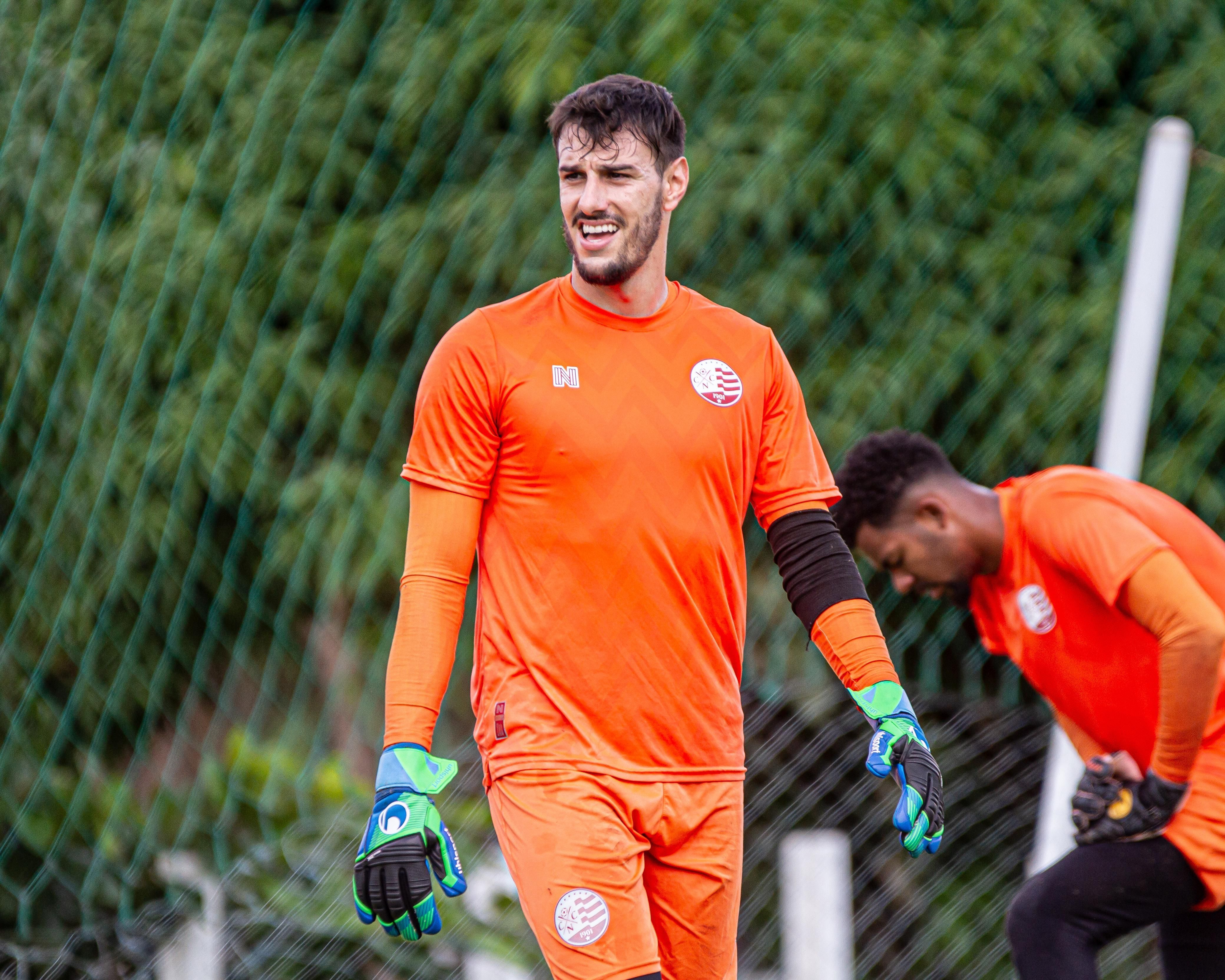 Náutico anuncia contratação de goleiro para Série C
