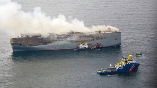 Incêndio no navio Fremantle Highway