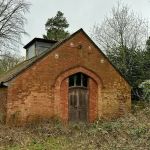 Necrotério vai a leilão e pode virar hotel sombrio na Inglaterra; conheça