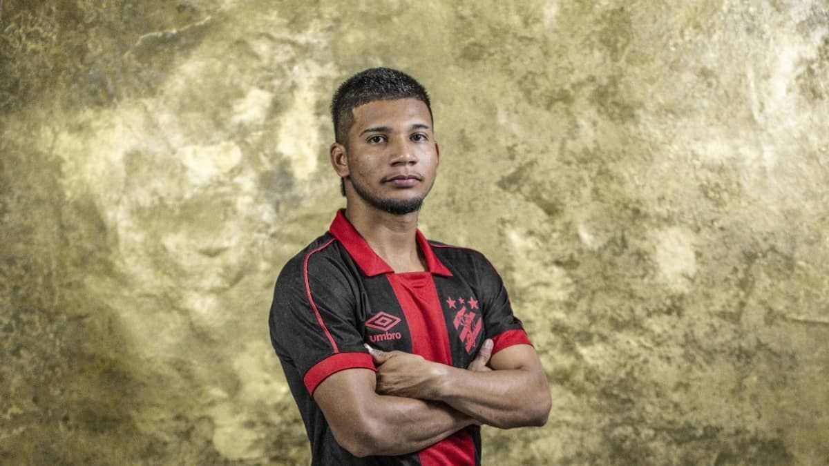 Sport confirma a contratação do atacante Negueba, ex-Confiança 