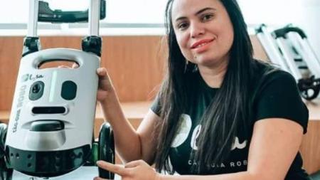 Neide Sellin é a criadora da cadela-guia robô Lysa