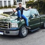Vídeo: influenciador de BH com 1,3 milhão de seguidores é alvo de operação contra rifas ilegais de carros