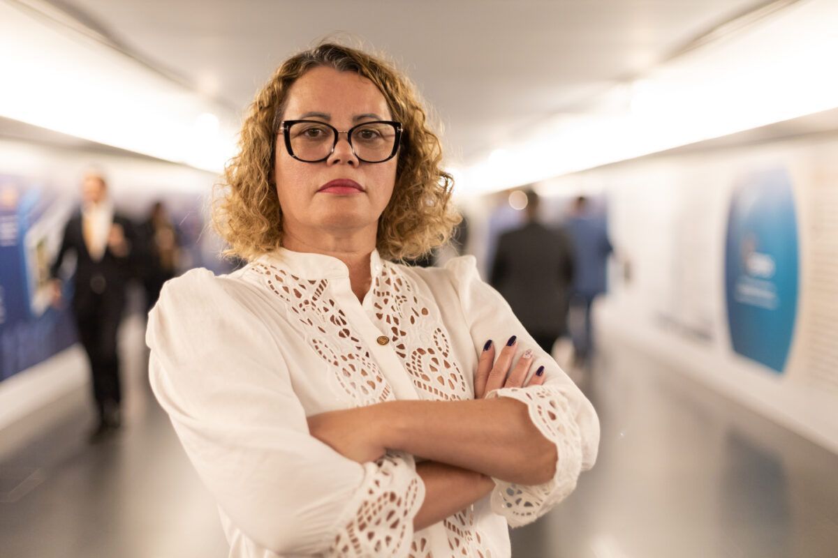 Após ser chamada de intransigente, Nely Aquino sugere que Viana se desfilie do Podemos