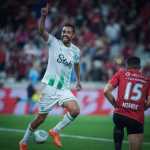 Athletico-PR poupa titulares e perde para o Juventude em casa pelo Brasileirão