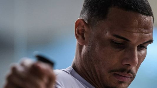 Neris pode ganhar lugar de Oliveira na defesa do Cruzeiro
