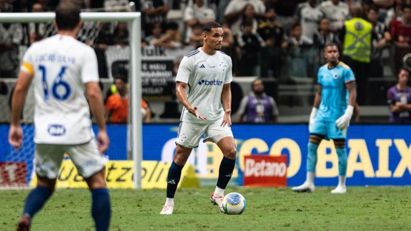 Cruzeiro sofre maioria dos gols com 'defesa ideal' no banco; veja comparação