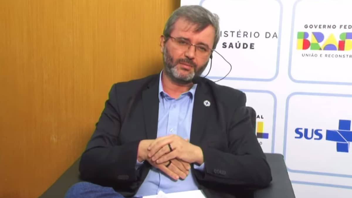 Secretário de Atenção Primária à Saúde destaca importância do Programa Mais Médicos e da APS em transmissão ao vivo     