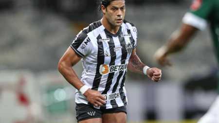 Nesta quarta-feira (8), ele comandará o ataque na partida de ida da terceira fase da Libertadores.