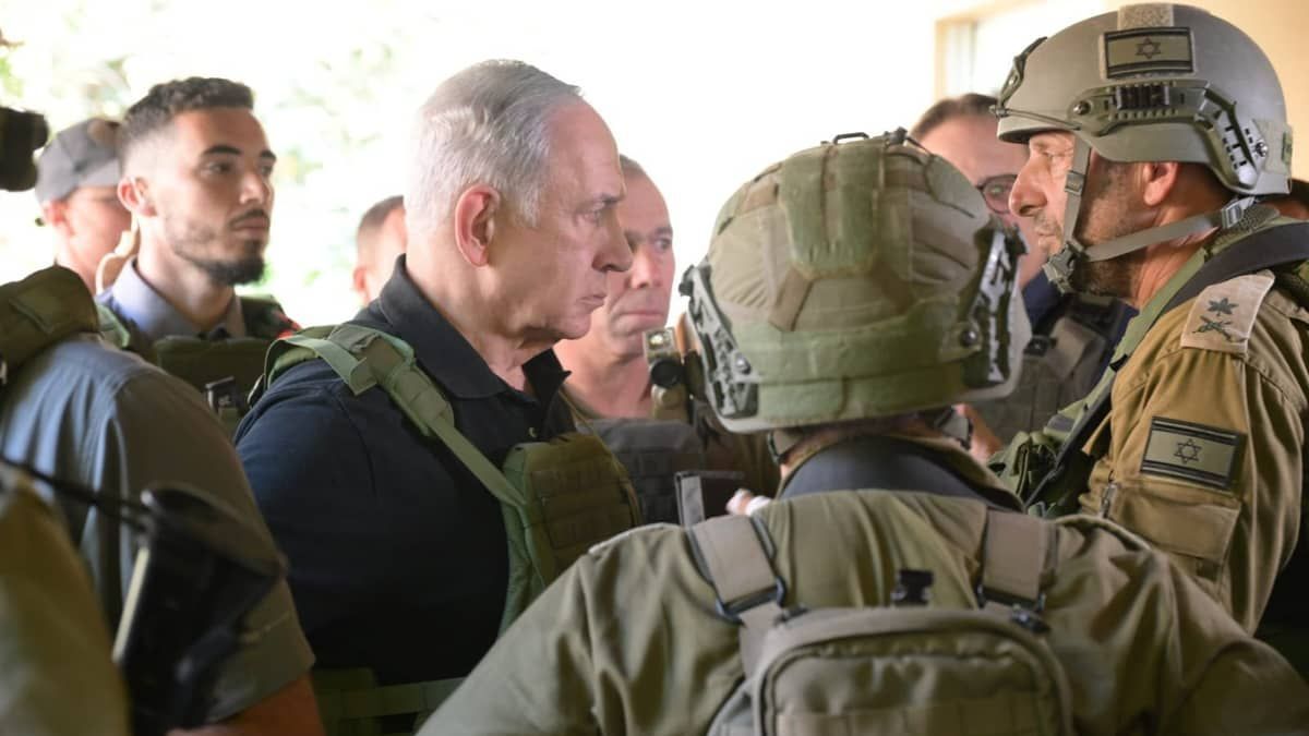 Benjamin Netanyahu, primeiro-ministro de Israel, promete 'desmantelar' o Hamas; Israel esvazia cidades do Sul