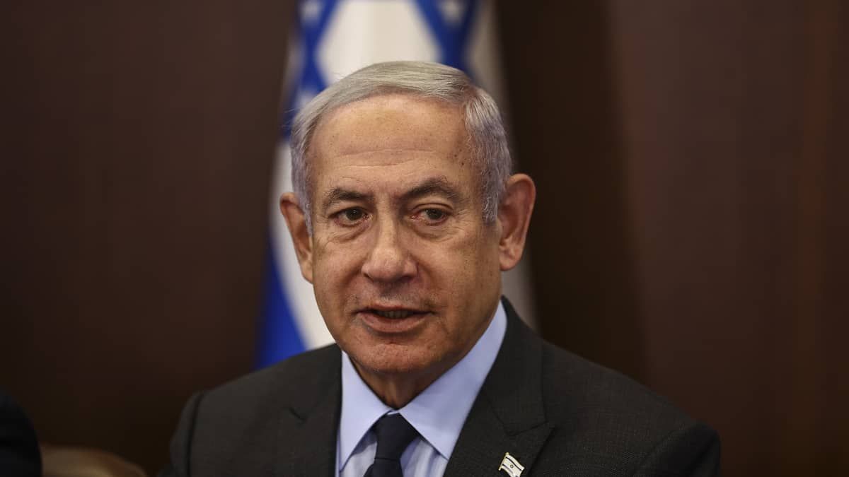 Netanyahu sugere que matar aiatolá, líder supremo do Irã, acabaria com conflito