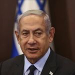 Primeiro-ministro de Israel, Netanyahu é internado com provável desidratação 