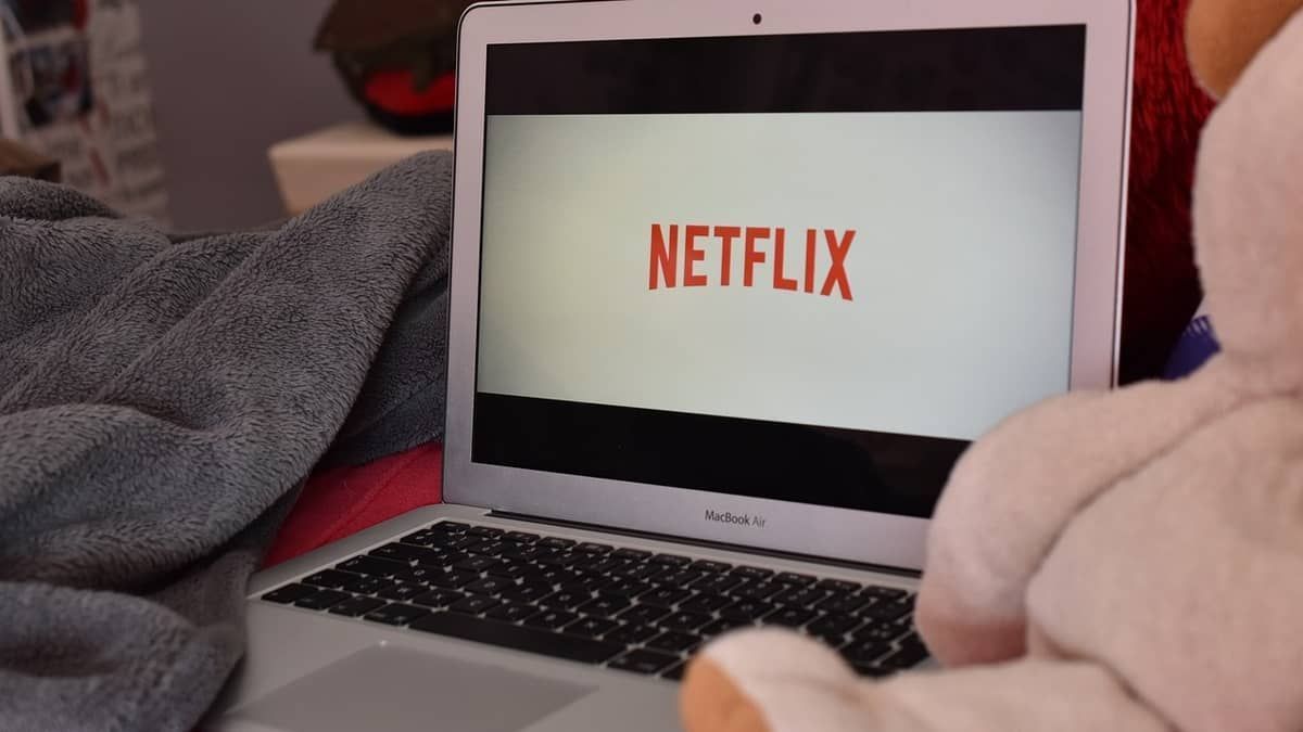 Netflix tem de explicar cobrança em senha compartilhada