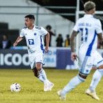 Neto Moura projeta 2023 e comemora por vestir 'famosa camisa 8' do Cruzeiro 