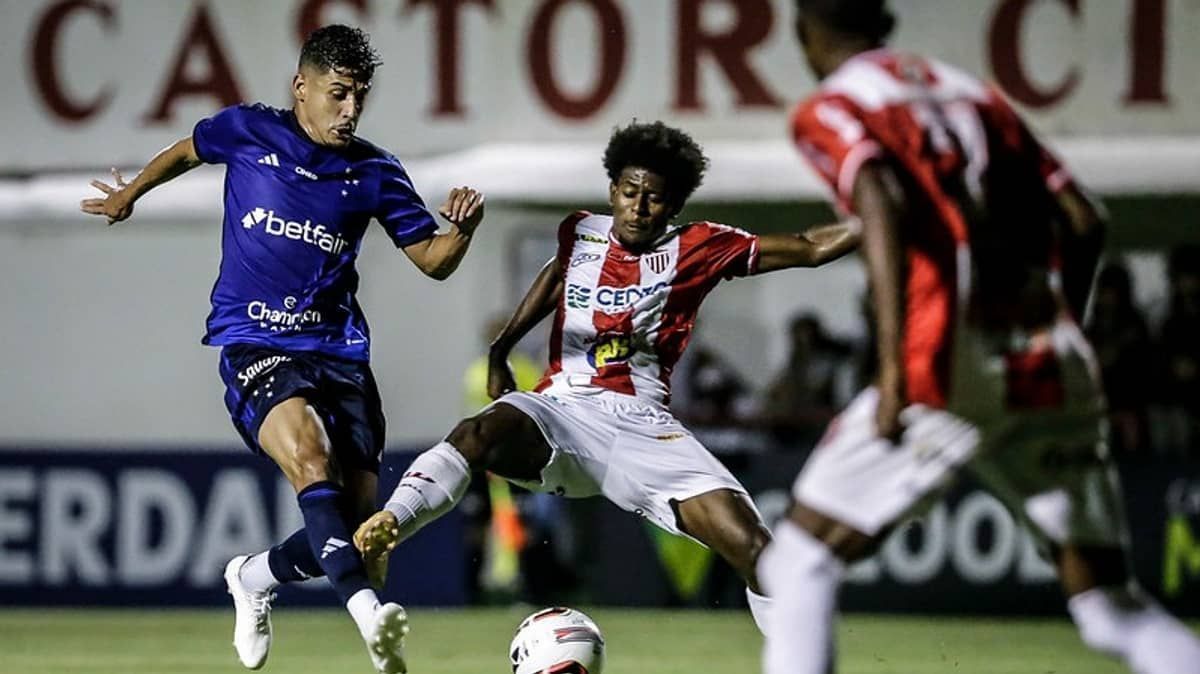 Cruzeiro: Neto Moura diz que boa atuação no clássico deu confiança para golear o Villa Nova
