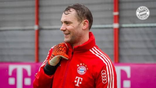 Neuer em treinamento