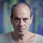 Ney Matogrosso completa 50 anos de carreira com 1.º LP do Secos & Molhados