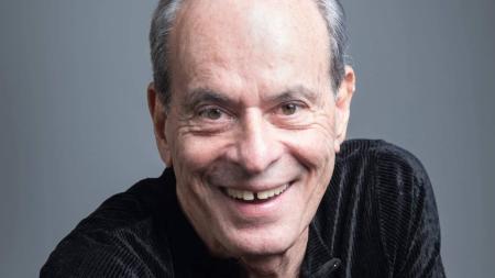Ney Matogrosso resgata samba histórico de Wilson Batista que ganhou as vozes de Nelson Gonçalves e Alcione