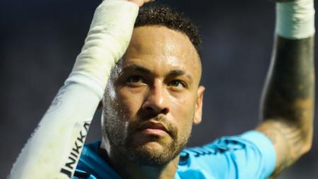 Neymar em ação pelo Santos no Brasileirão de 2025