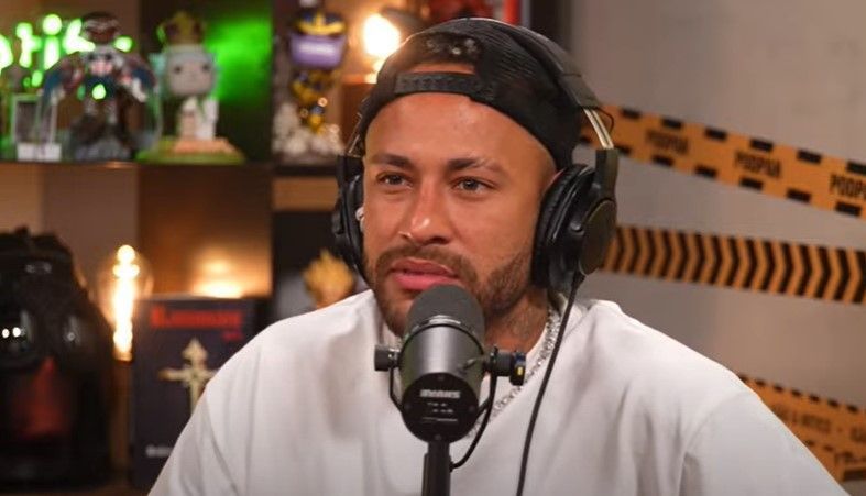 Neymar revela que recebeu Guardiola de cueca em reunião por transferência