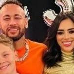 Neymar Jr curte Ano Novo ao lado de Bruna na França