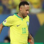 Neymar critica torcedor que atirou pipoca: 'Não vai conseguir educar o filho'