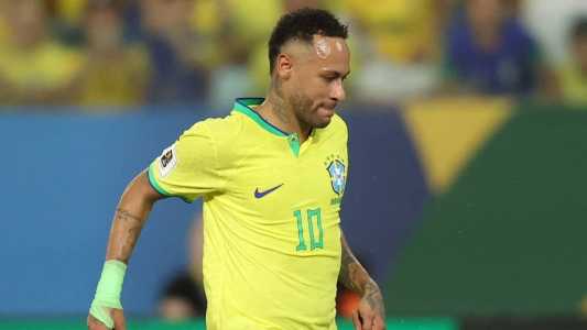 Neymar criticou torcedor que atirou pipoca no gramado