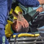 Uruguai x Brasil: Neymar se contunde e deixa campo chorando