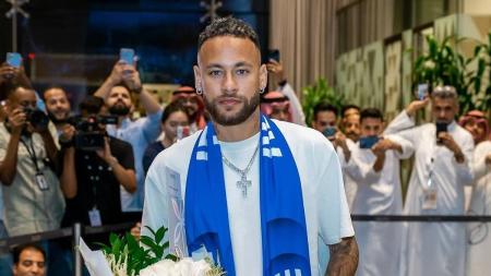 Neymar desembarcou nesta sexta-feira e já foi relacionado para jogo do Al-Hilal