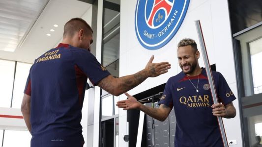 Neymar durante treinamento pelo Paris Saint-Germain