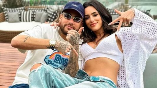 Neymar e Bruna anunciaram gravidez em abril