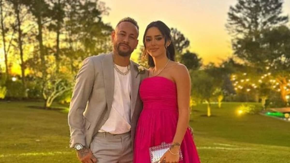 Bruna Biancardi volta para as redes sociais após polêmicas com Neymar