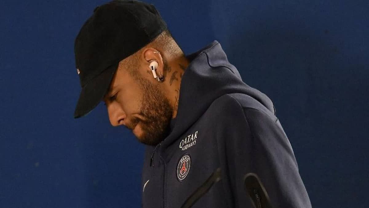 Depois de esnobada de Messi, Neymar entra na mira de clube árabe, diz emissora