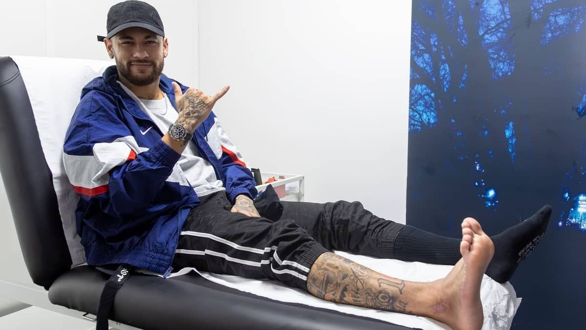 Neymar inicia nova etapa de reabilitação após cirurgia