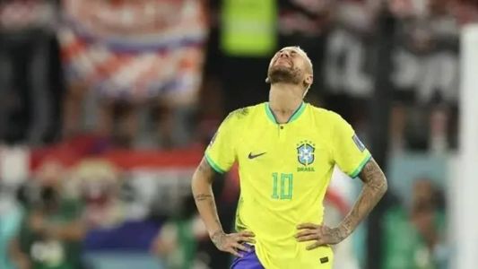 Neymar foi elogiado ao admitir o erro publicamente