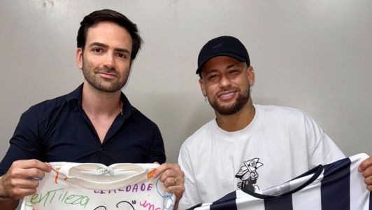 Henrique Muzzi, diretor do Instituto Galo, e Neymar, jogador do Santos