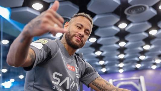 Neymar no primeiro dia de treinos na academia do Al-Hilal