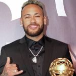 'DisNEYlândia': Neymar sobrevoa mansão no Rio e tamanho impressiona; assista