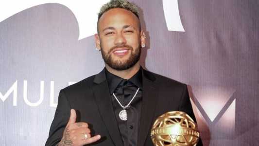 Neymar ostenta mansão no Rio de Janeiro