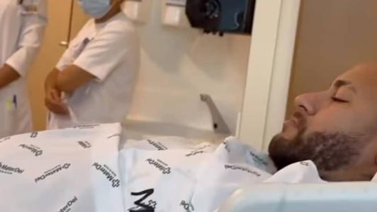 Neymar passou por cirurgia no Mater Dei nesta quinta-feira (2)