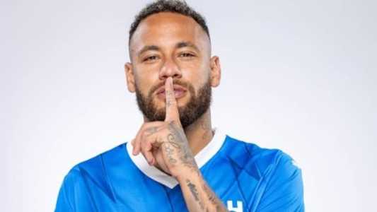 Neymar pode estrear pelo Al-Hilal contra o Al-Feiha, neste sábado (19), às 15h (de Brasília)