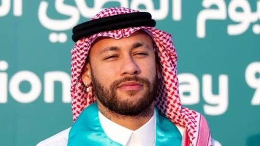 Neymar rebateu publicação do jornal Sport e negou que pediu a 'cabeça' do técnico