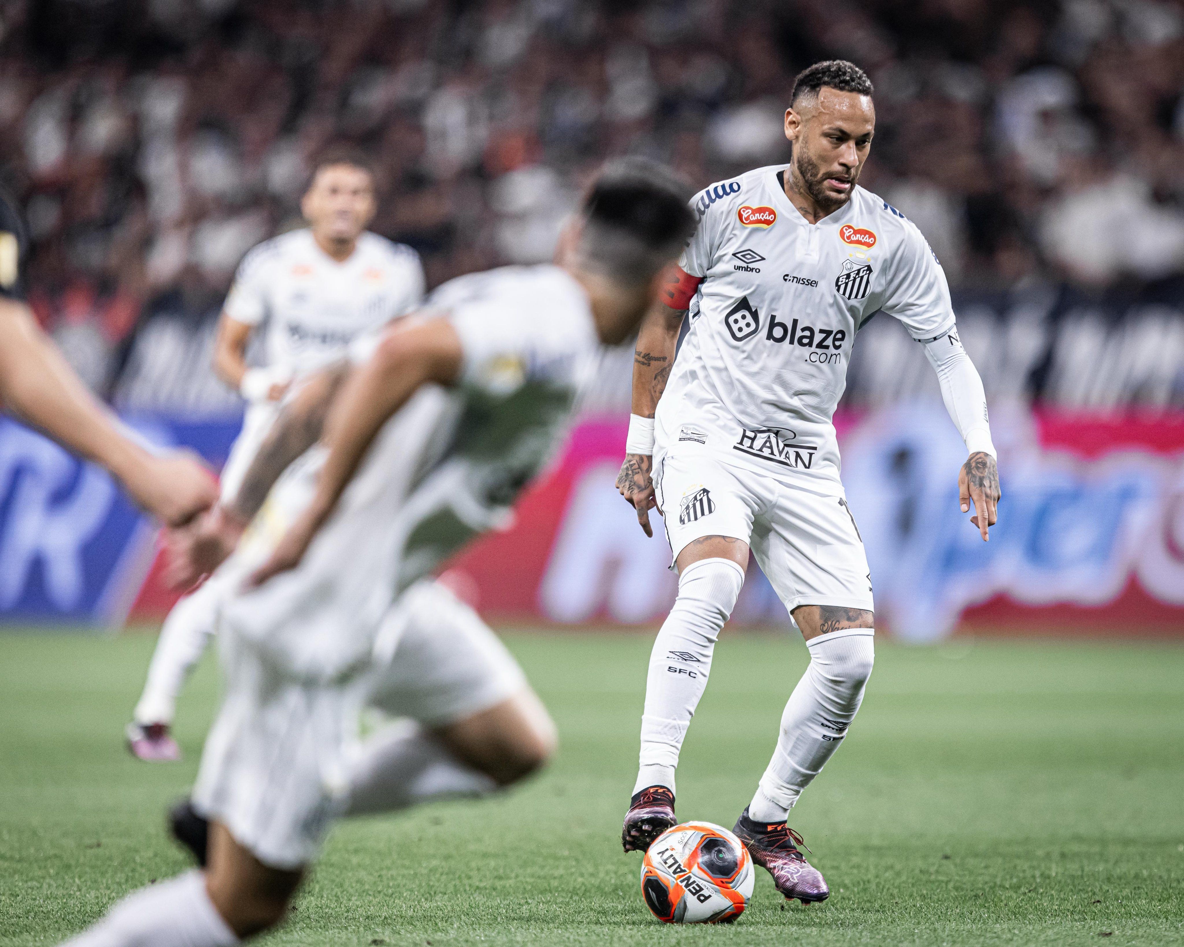 Neymar elogia torcida do Corinthians e faz crítica inusitada após derrota do Santos