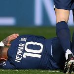 Neymar se manifesta após lesão no tornozelo que o tirou da temporada