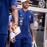 Neymar se pronuncia sobre ausência em clássico com Corinthians e manda recado