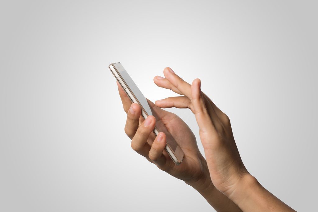 Dicas de uma especialista para fortalecer suas senhas e prevenir o roubo de informações no celular