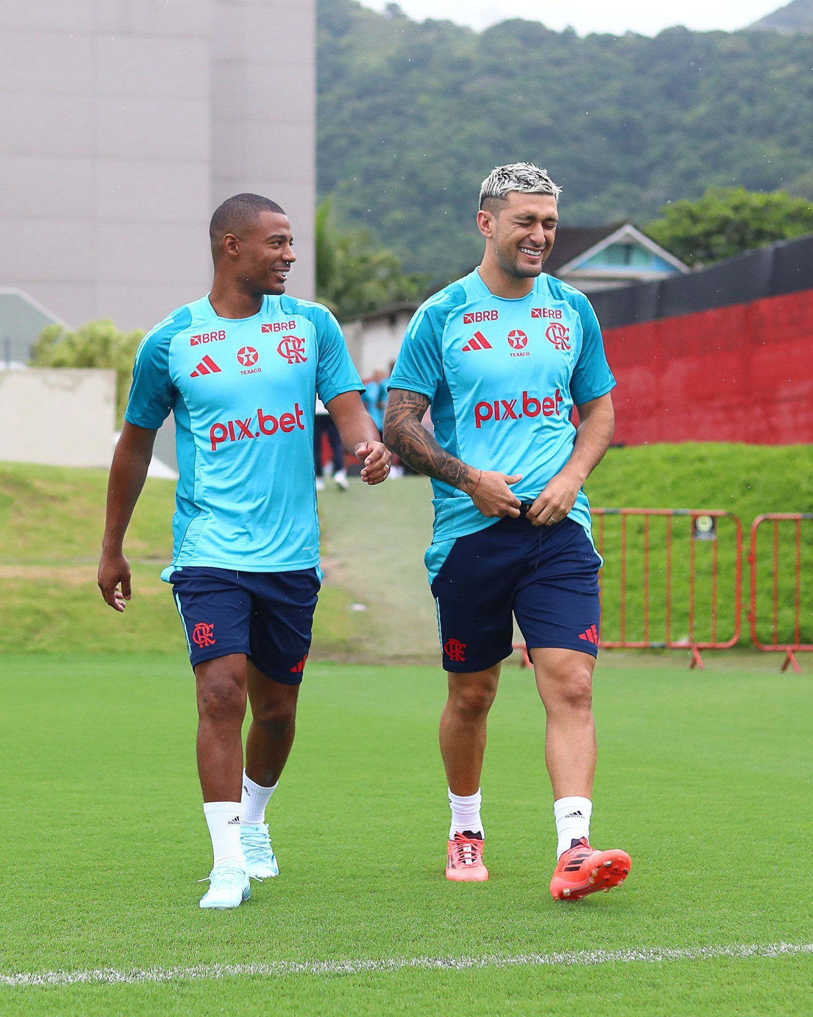 Arrascaeta fará trabalho específico na pré-temporada do Flamengo; entenda