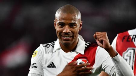 Nico De La Cruz comemorando o gol diante do Estudiantes, da Argentina